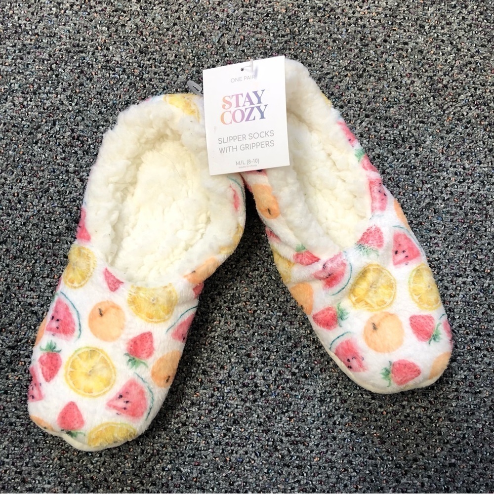 Women's Plush Slippers/ NWT/Gripper Dots Non-Slip FRUITY Size M/L Shoe Size 8-10